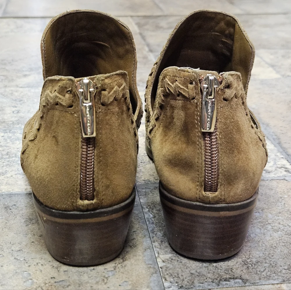 Vince Camuto vince camuto
